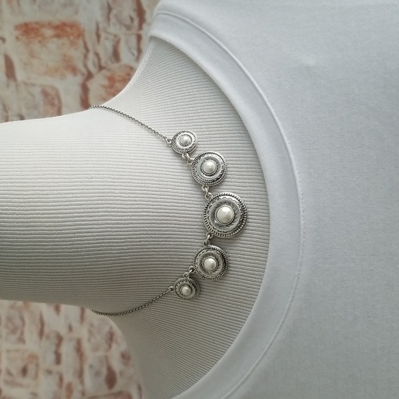 New Lucky Brand Faux Pearl Collar Necklace - Picture 2 of 7